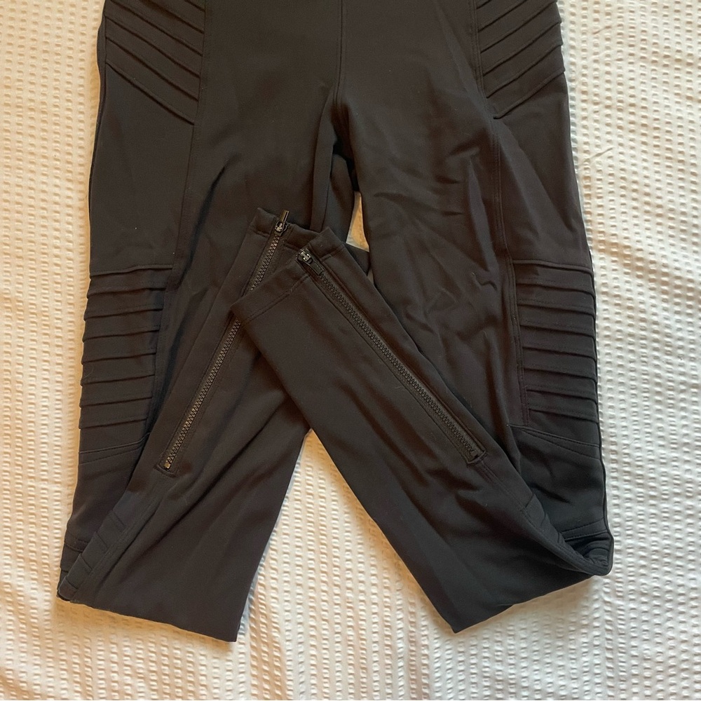 Athleta 💪 Black Moto Leggings XS - Picture 3 of 5